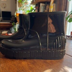 UGG Drizlita Black Glossy Rain Boots